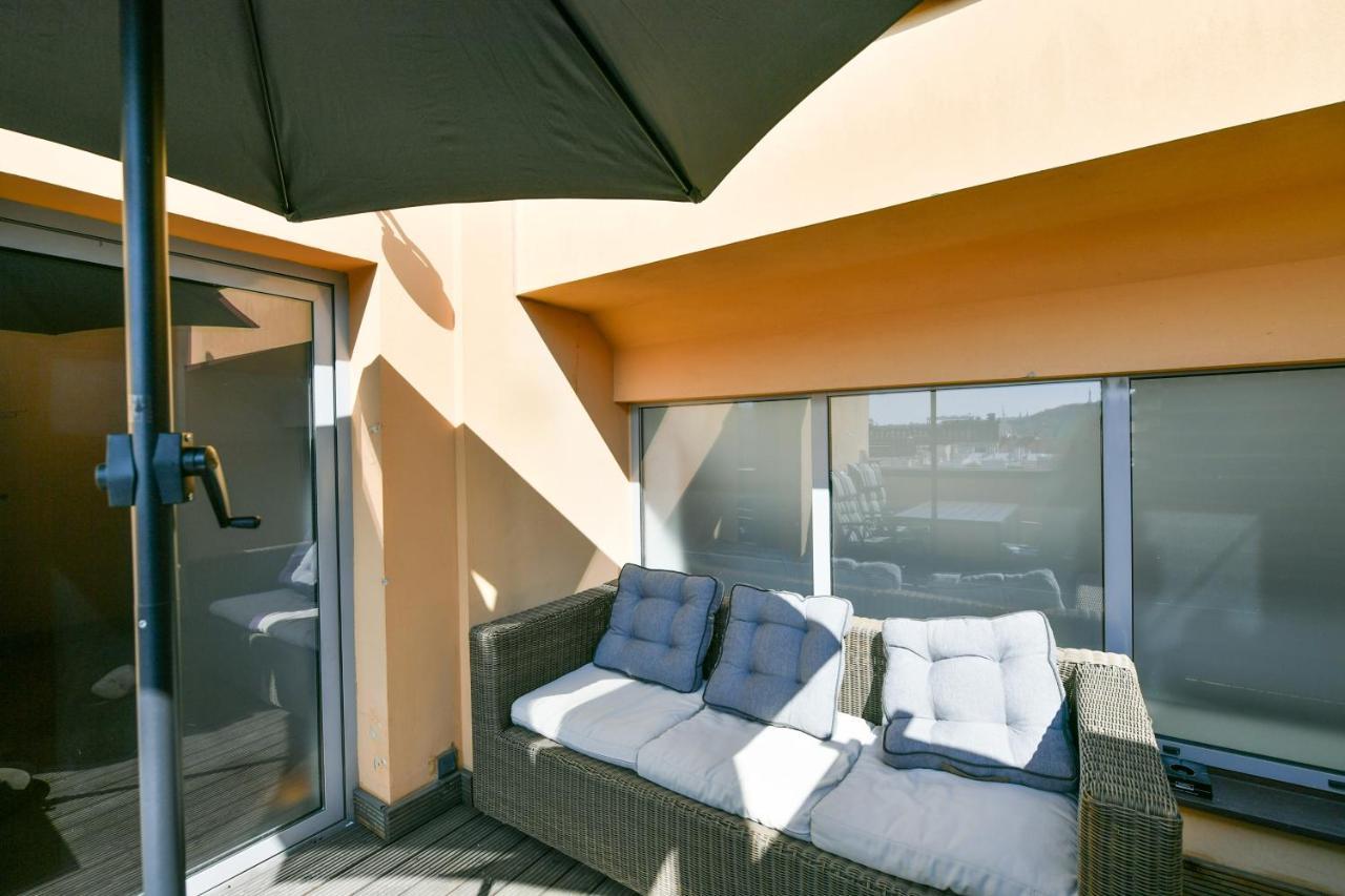 Luxury Central Penthouse With Sauna, Terrace, 250M2, 5Bdrm, 3Bthrm ปราก ภายนอก รูปภาพ